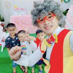 thuê chú hề hoạt náo