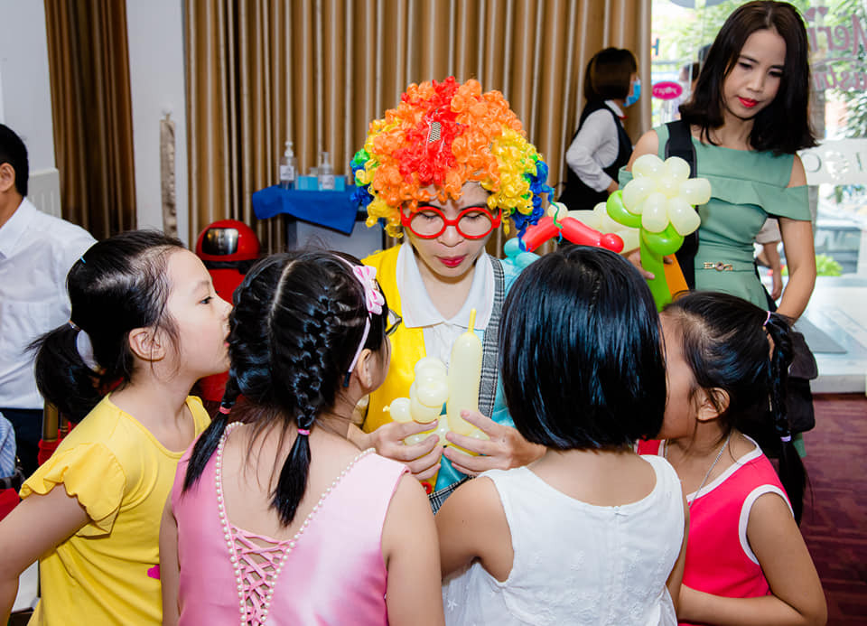 tổ chức sinh nhật nhỏ