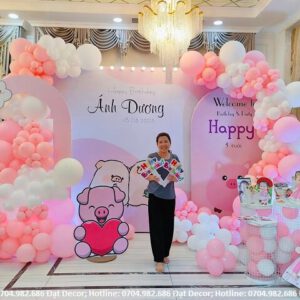 Trang trí sinh nhật cho bé gái tuổi hợi