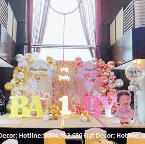 Trang trí thôi nôi song sinh cho bé trai và gái