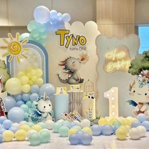trang trí thôi nôi bé trai tuổi rồng