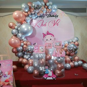 Làm background thôi nôi