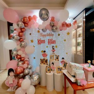 Trang trí backdrop thôi nôi