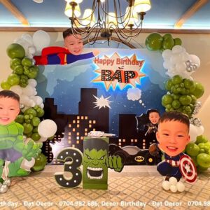 Thiết kế backdrop sinh nhật chủ đề siêu anh hùng