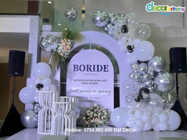 Trang trí backdrop bong bóng hoa tươi đẹp