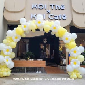 cổng bong bóng sự kiện khai trương đông khách checkin