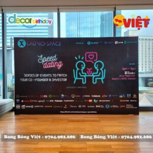 thi công backdrop ký kết