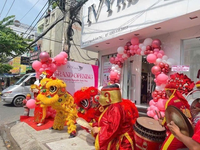 trang trí khai trương hcm