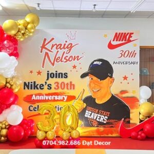 Thi công backdrop sự kiện sinh nhật công ty
